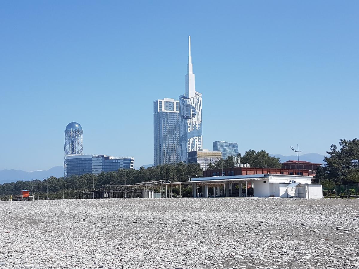 The Starry Night Apartment Batumi Exterior photo
